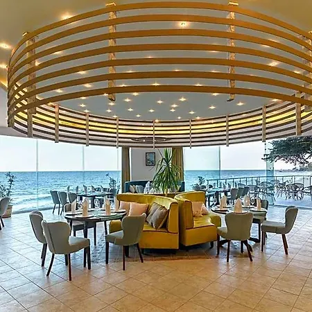 Marina Hotel, Sunny Day Hotel