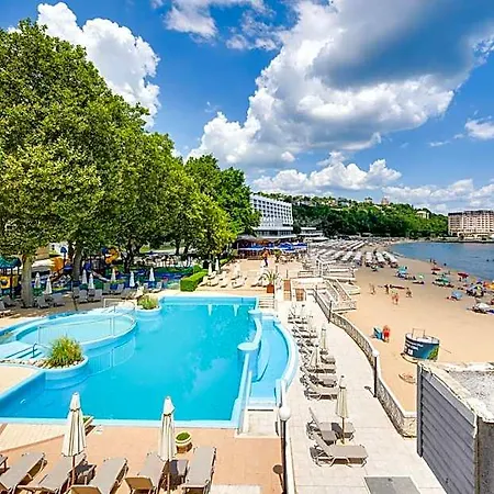 Marina Hotel, Sunny Day Св. Св. Константин и Елена
